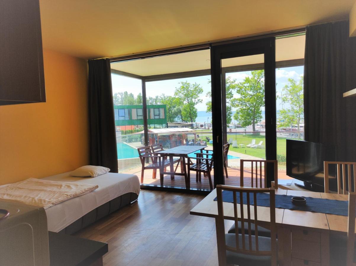 Soleil Apartmanok Balatonlelle Exterior photo